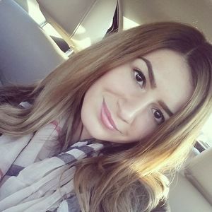 Meet your Posher, Alita